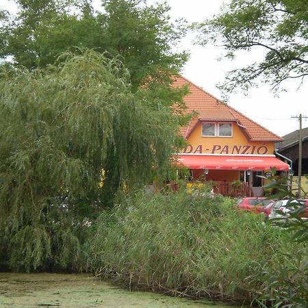 Bed and Breakfast Zatonyi Csarda Panzio Dunasziget Exterior foto