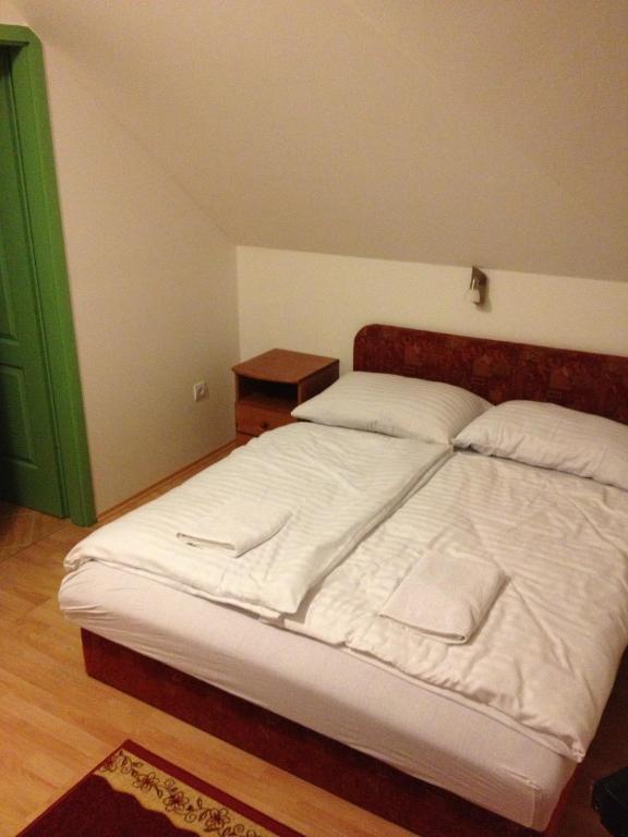 Bed and Breakfast Zatonyi Csarda Panzio Dunasziget Zimmer foto