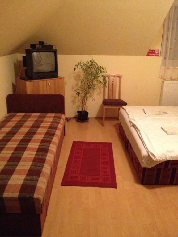 Bed and Breakfast Zatonyi Csarda Panzio Dunasziget Zimmer foto