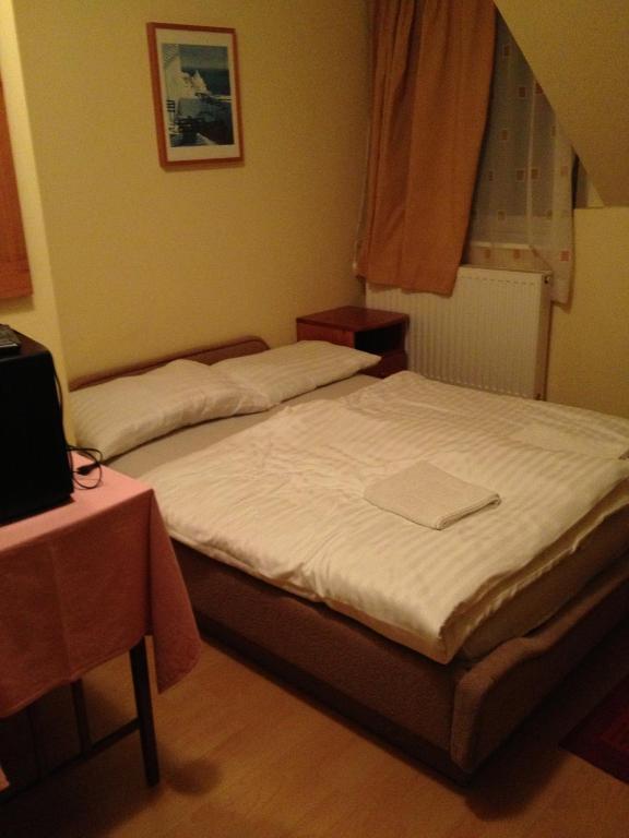 Bed and Breakfast Zatonyi Csarda Panzio Dunasziget Zimmer foto